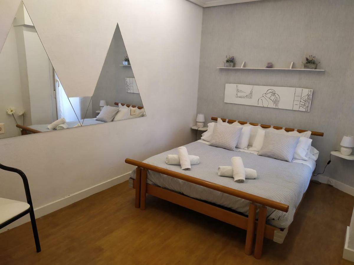 Apartamento Ezkubenea Apartment Renteria Exterior photo